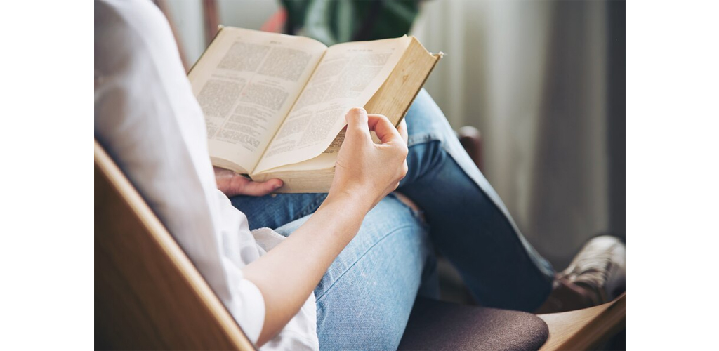 , 7 Advantages Of Reading Books For Success And Better Behaviour
