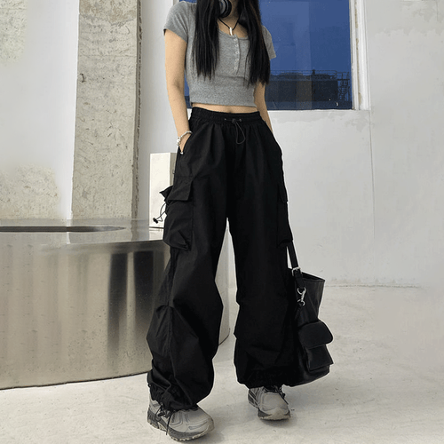 , Oversized Style Edit: Eyewear, Tees & Cargo Trousers